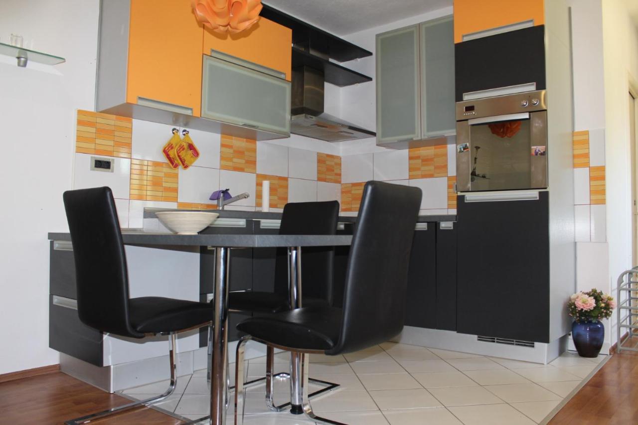 Nest For A Rest Apartment Seget Vranjica Exterior photo